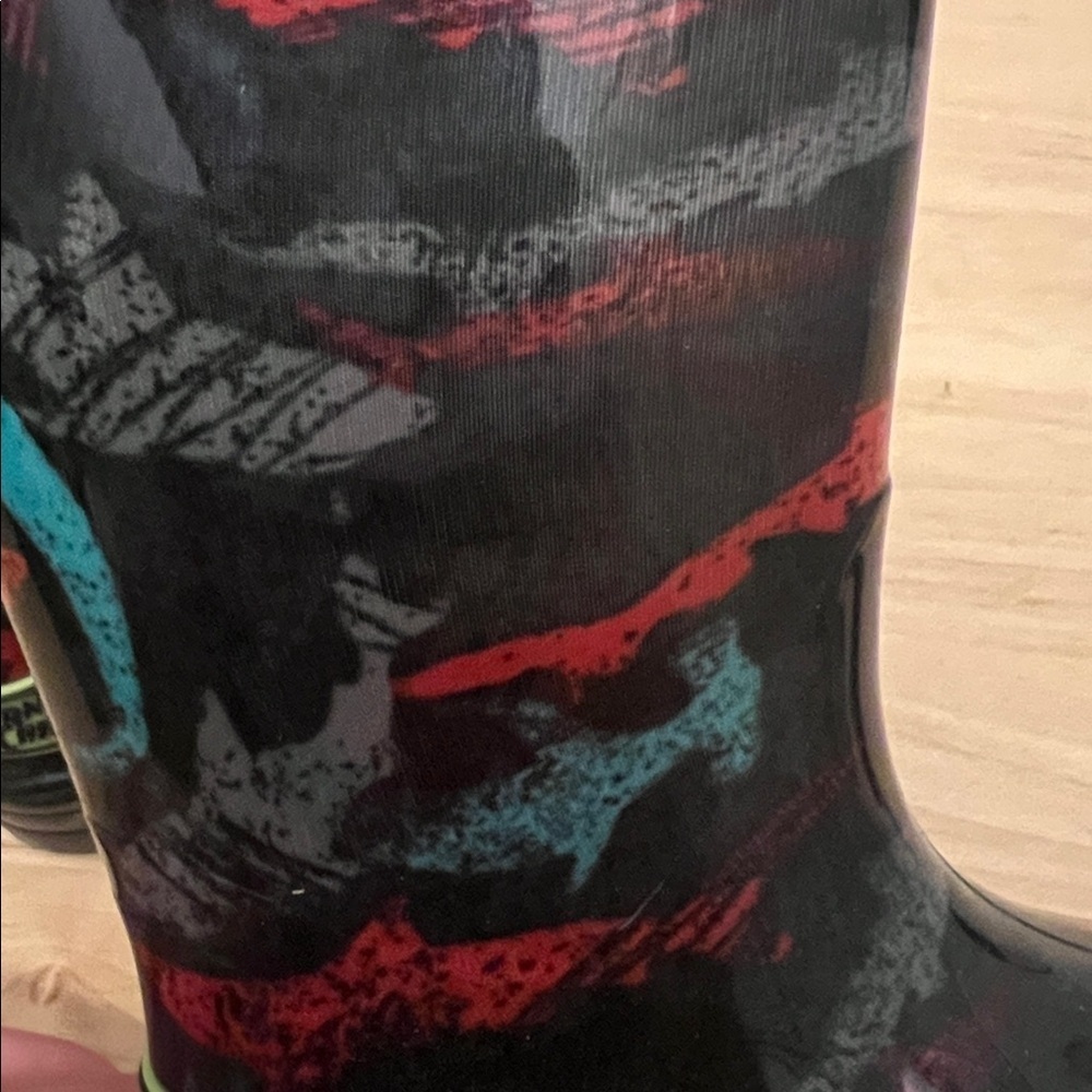 Western Chief Kids' Black and Red Light UpRain Boots - Picture 5 of 6